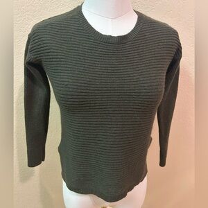 $15 Tahari Women's Ribbed Knit Sweater
